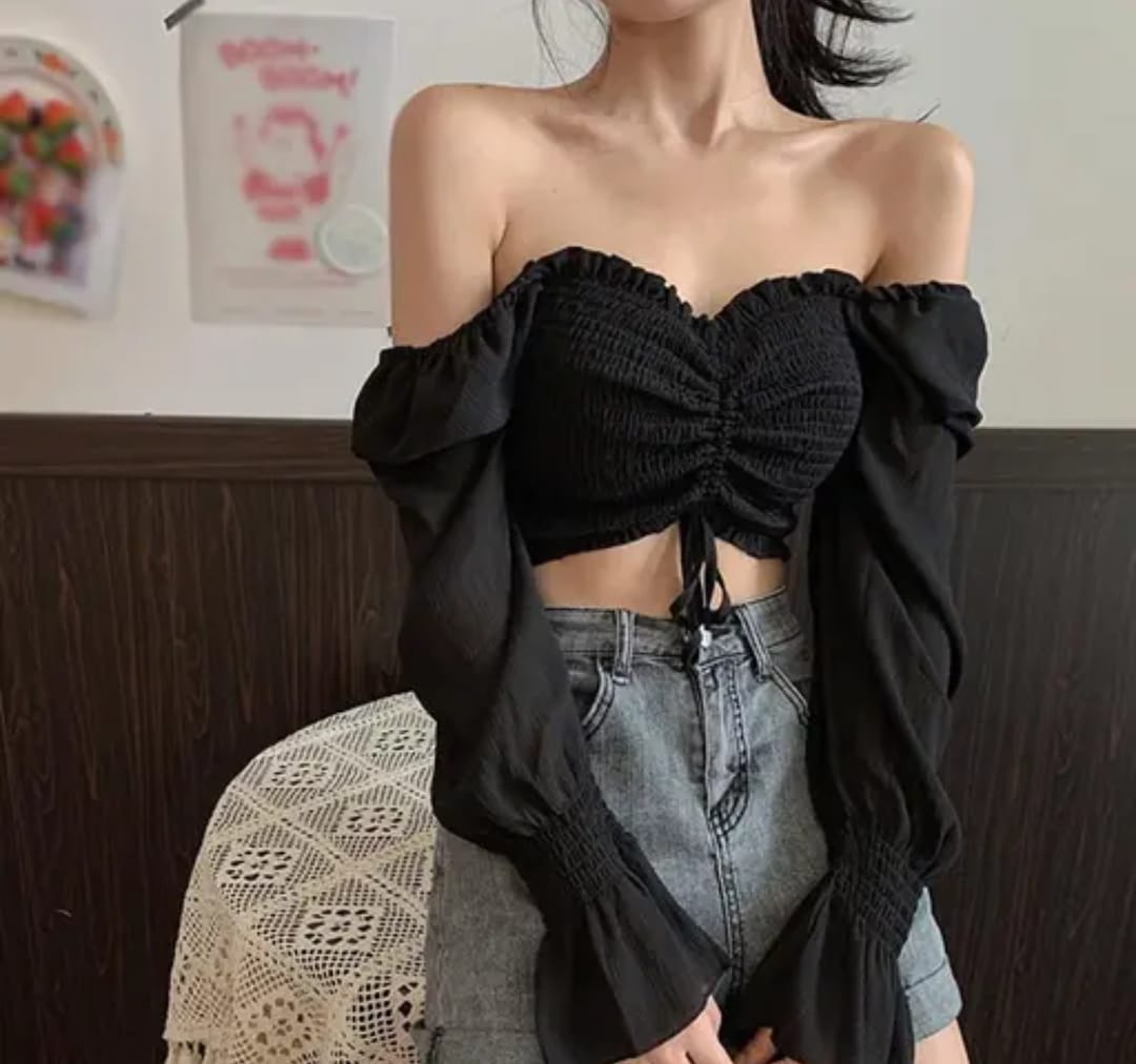 black top 2 Luna Charm Smocked Sweetheart Crop Top – White Puff Sleeve Top for Women - Image 3